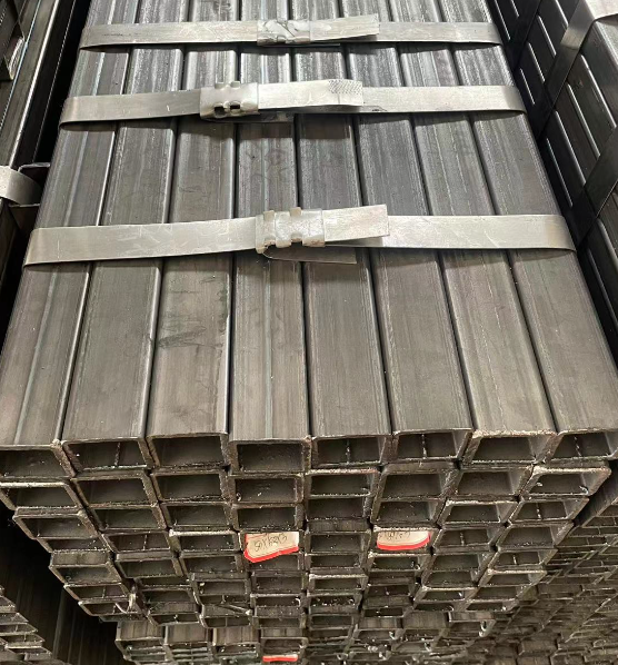 荆门工业用梯子 镀锌管焊接梯子 铁梯子方管梯